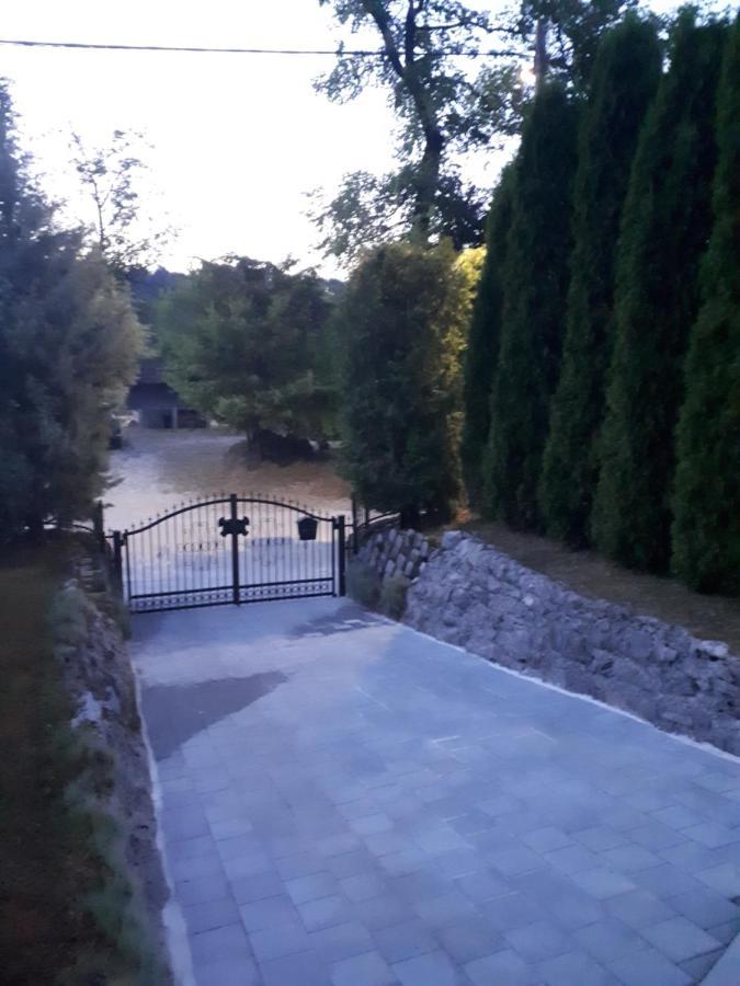Apartman Firdaus-Bihać, Dobrenica bb Exterior foto